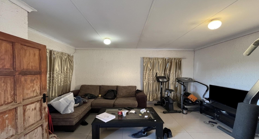 2 Bedroom Property for Sale in Roodepan Northern Cape